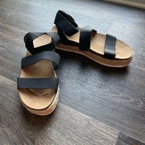 Black platform sandals